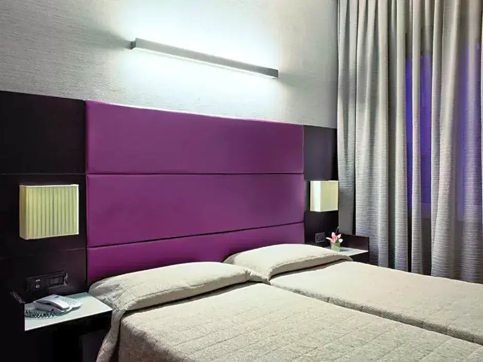 Superior Triple room