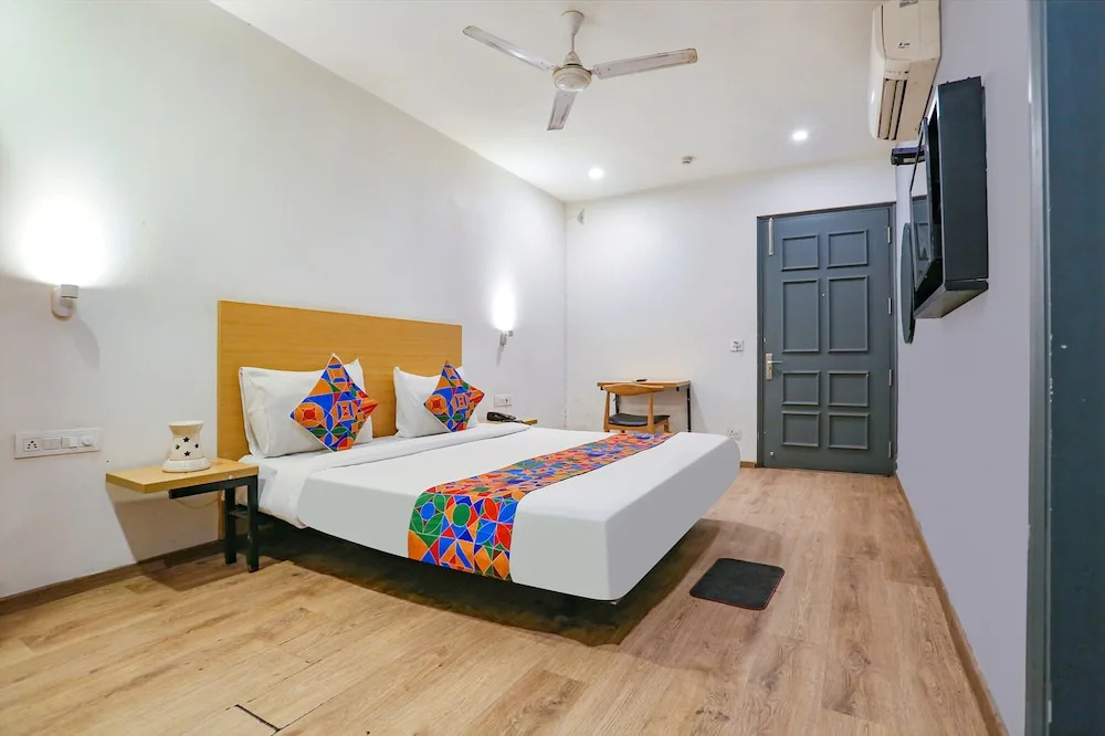 FabHotel Urban Residency