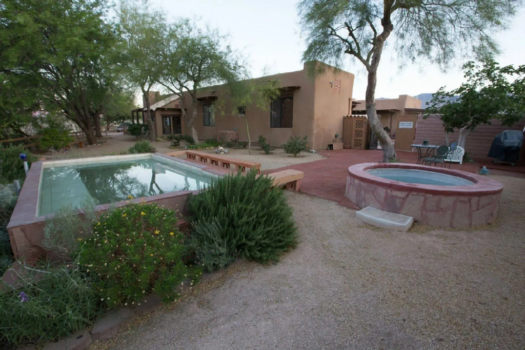 Turtle Back Mesa Bed & Breakfast