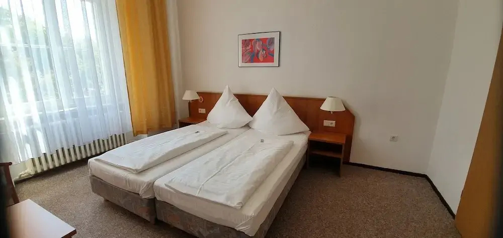 Standard Double room (full double bed)