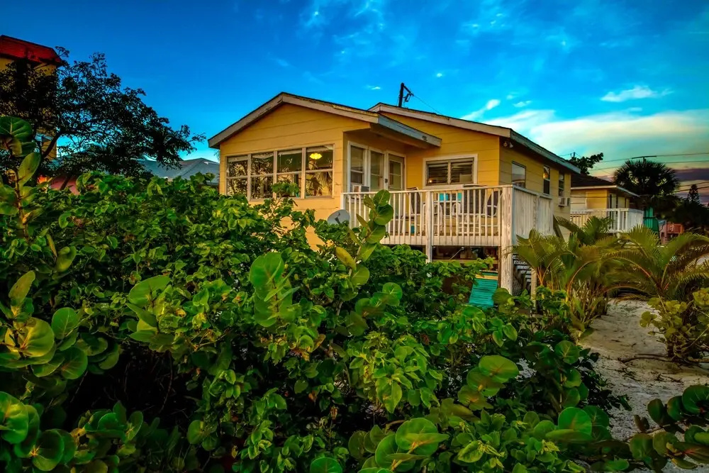 Beach Front Bungalow - Roelens Vacations