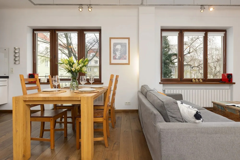 Studio Al.niepodległości by Renters