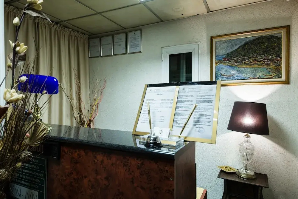Hotel photo 2