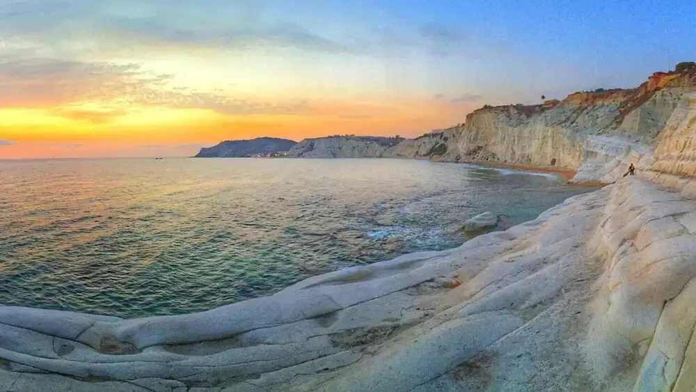 Beach & Waterfront