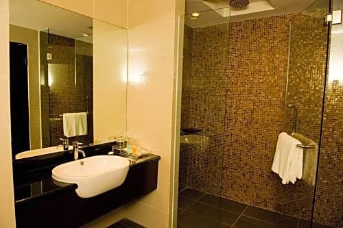 Hotel Sixty3