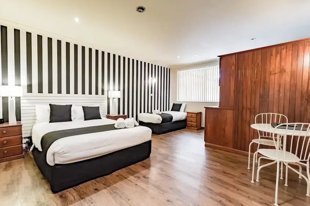 Standard Double room (twin beds)