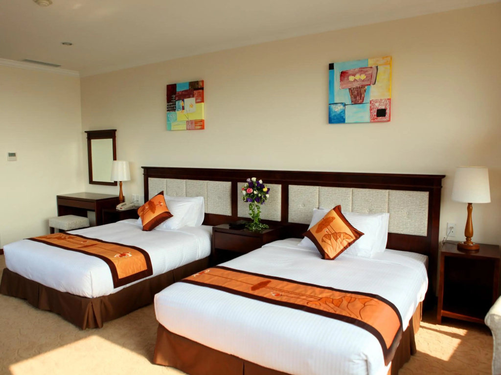 Ha Long DC Hotel — 3