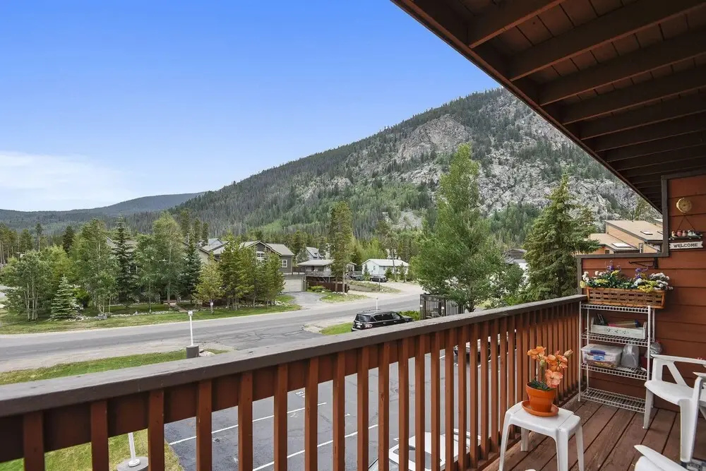 Cedar Lodge 221 Condo by Redawning