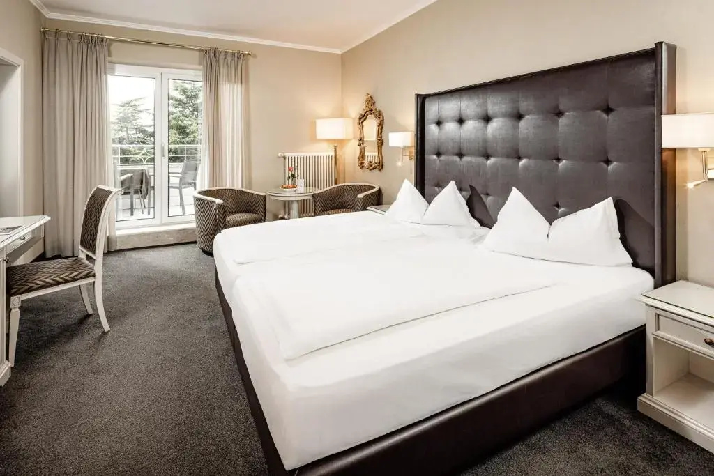 Standard Double room with garden view (full double bed)