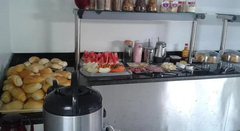 Food & Beverage