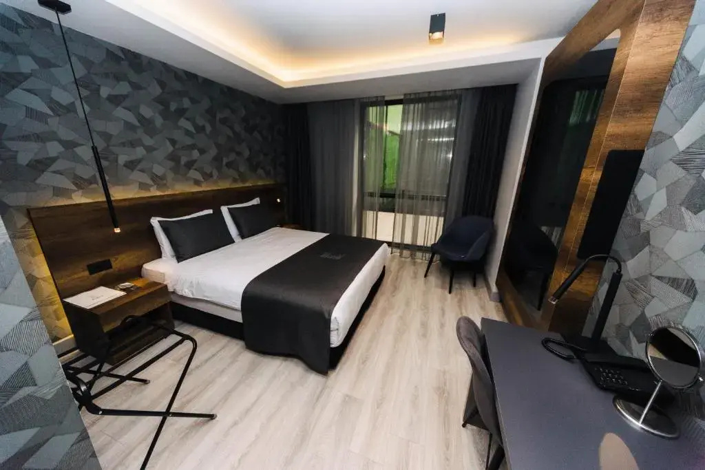 Standard Double room (full double bed)