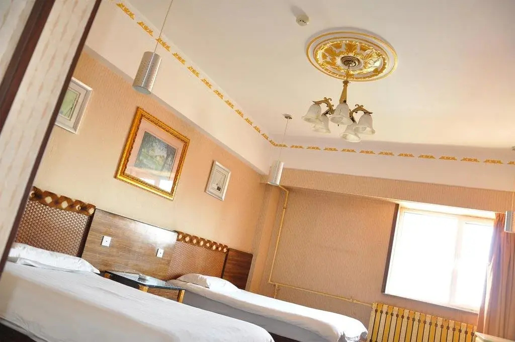 Manzhouli Jinhaosi Inn