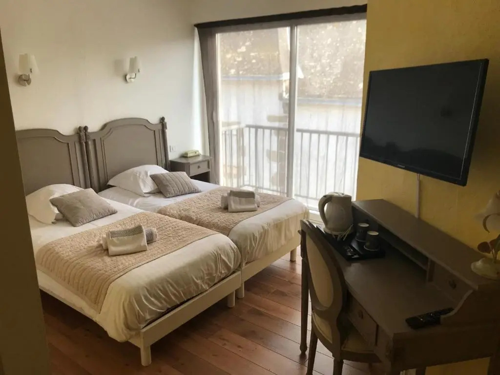 Standard Double room (twin beds)