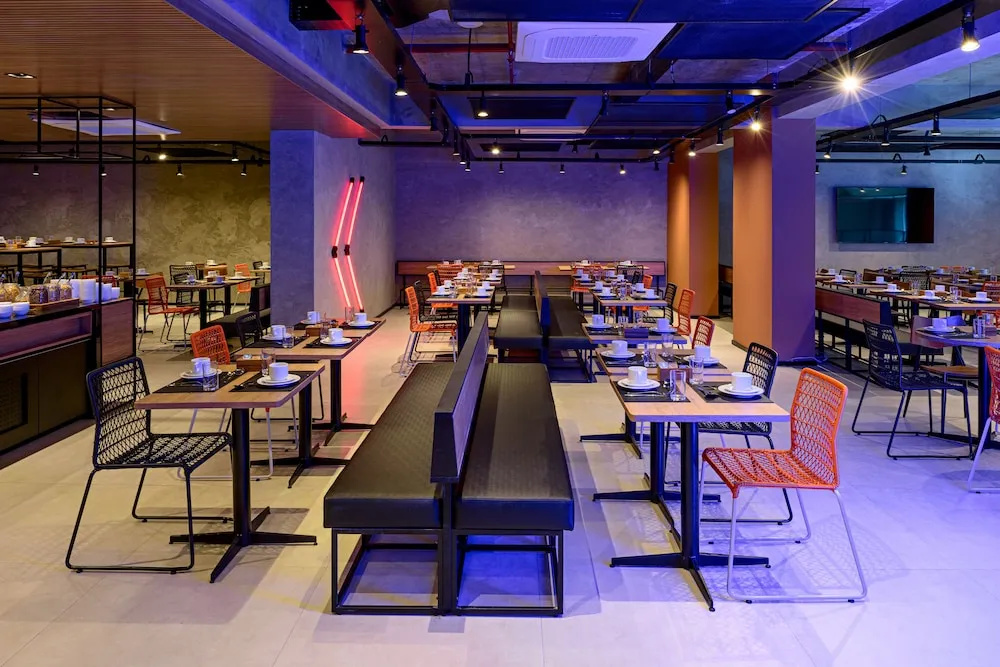 Food & Beverage