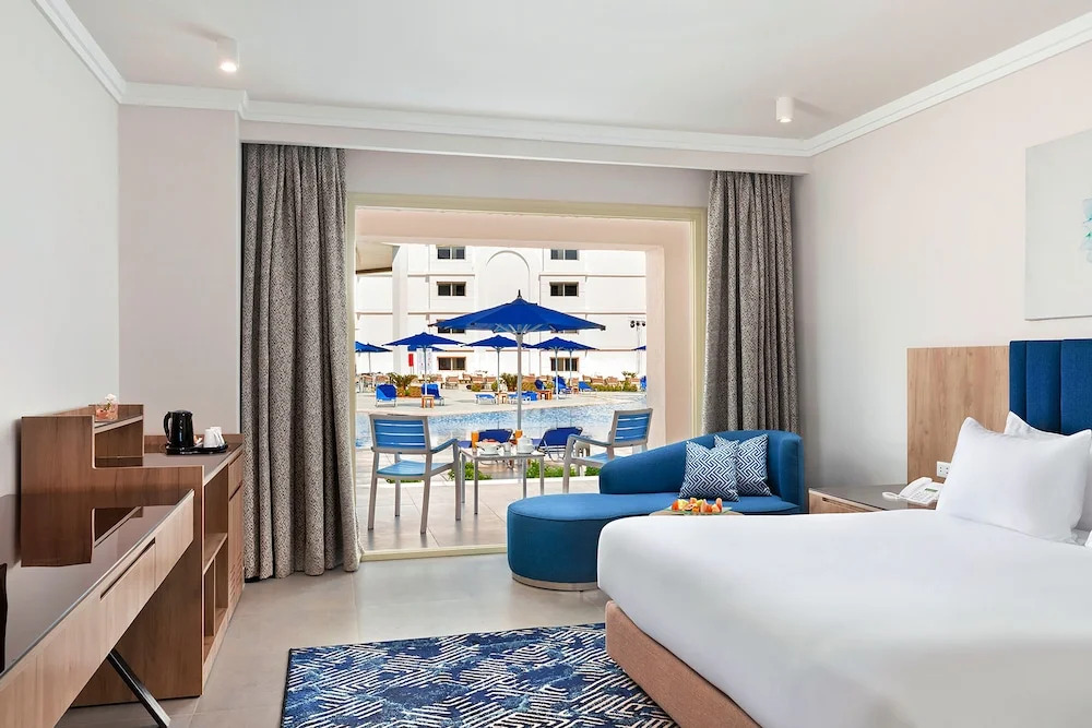 Двухместный номер Deluxe с видом на бассейн двуспальная кровать в Pickalbatros Blu Spa Resort - Adults Friendly 16 Years Plus