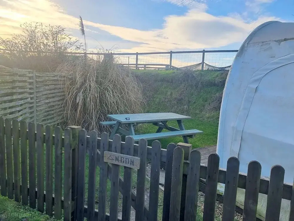 Cosy 1 Bedroom Cabin- Moon Pod