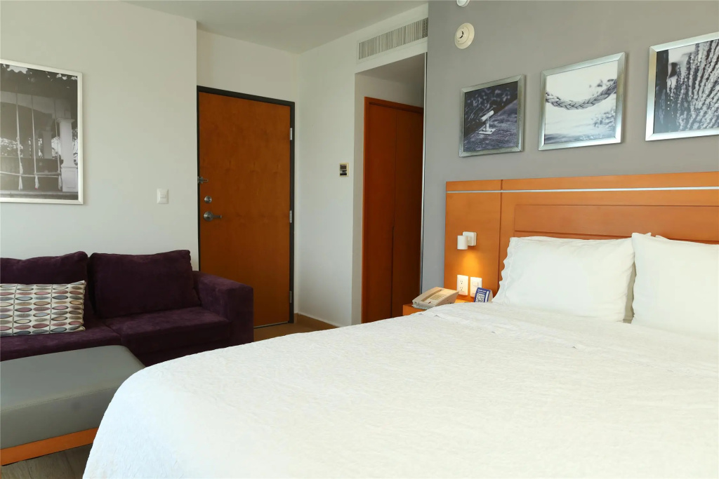 Hampton Inn & Suites by Hilton Paraiso - Chambres
