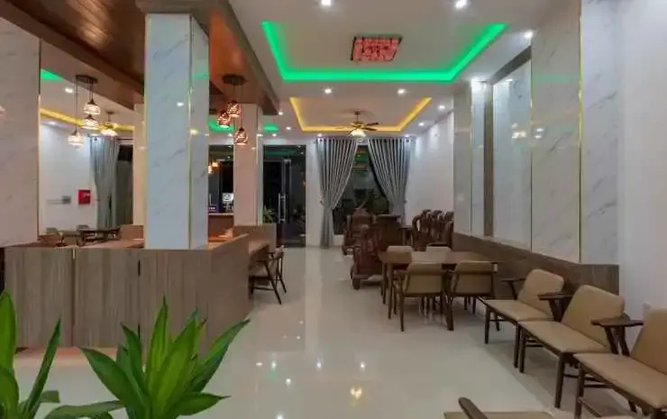 Food & Beverage