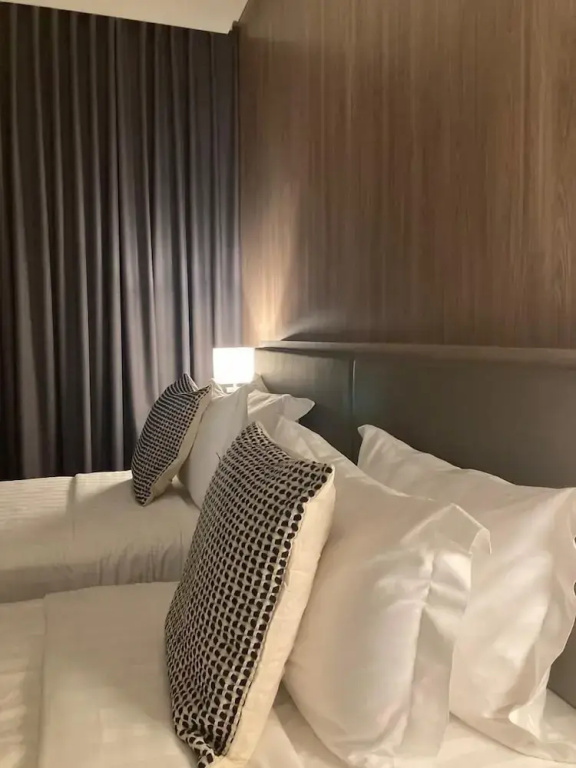 Land Beach Al Aqiq - Chambres