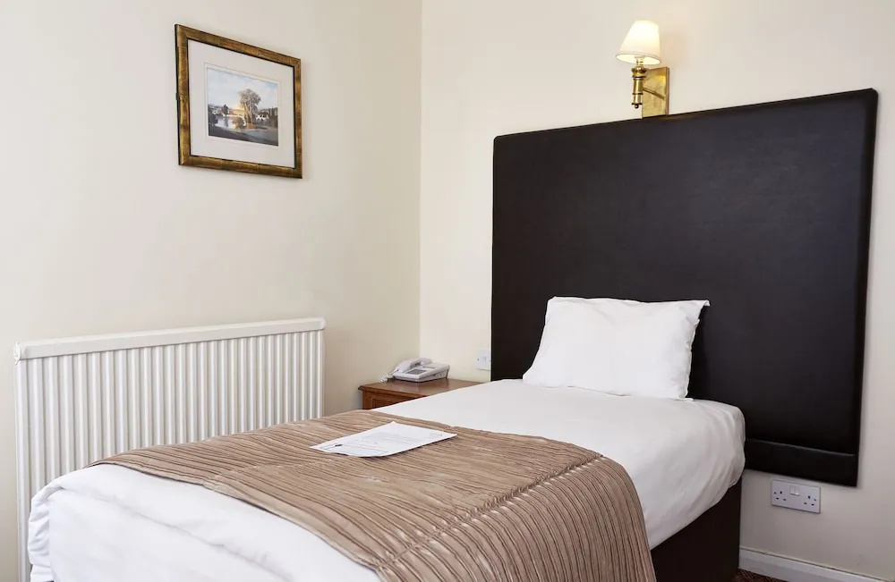 The Raven Hotel by Greene King Inns - Chambres