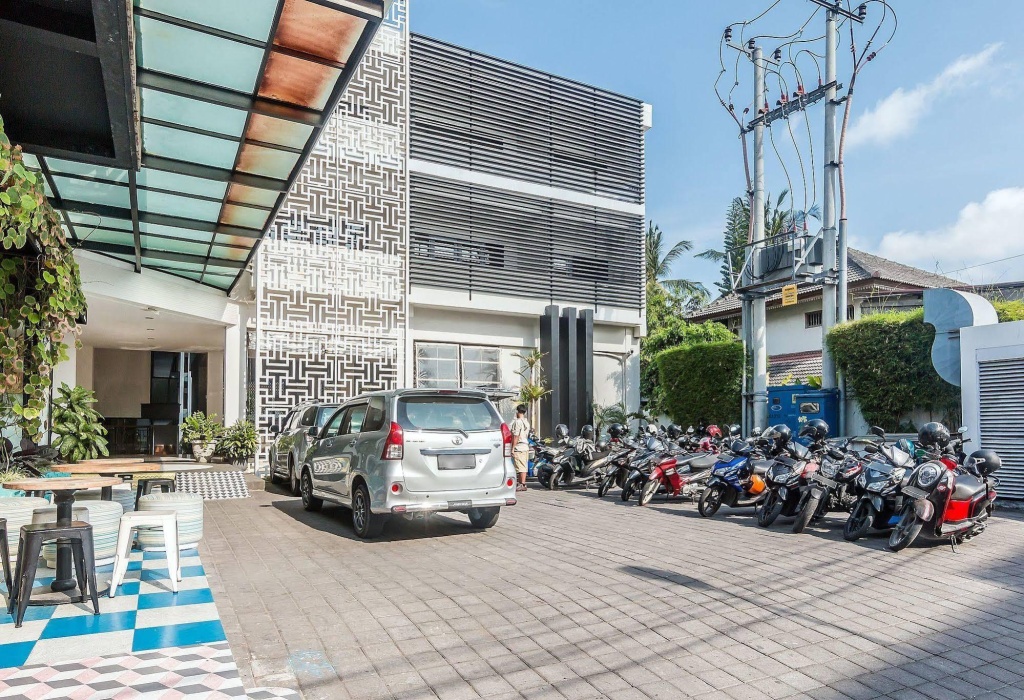 ZEN Rooms Kuta Beach Poppies Lane