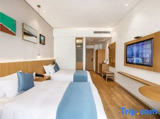Standard Double room with lake view (twin beds)