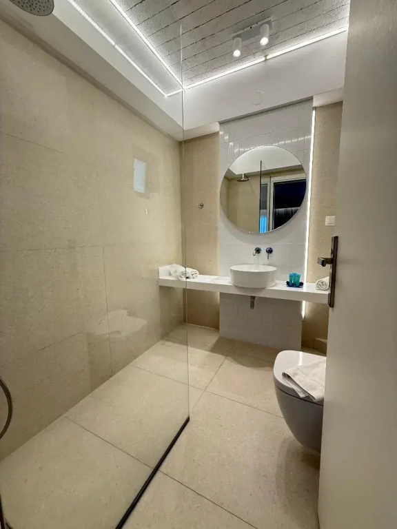 Superior Double room with balcony and with garden view (full double bed)