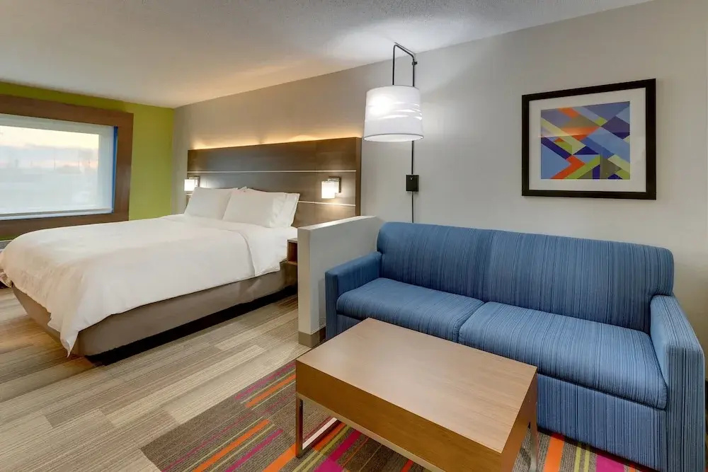 1 Bedroom Suite