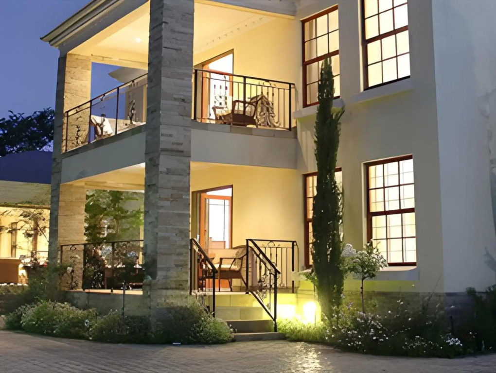 Blaauwheim Guest House