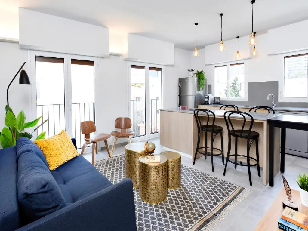 Deluxe Apartment