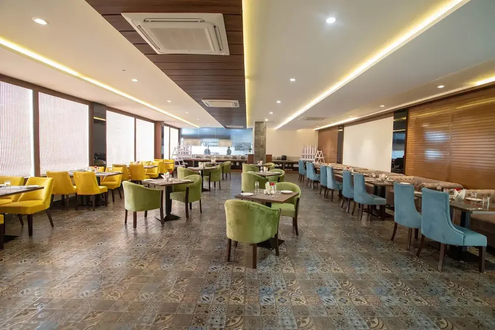 Food & Beverage