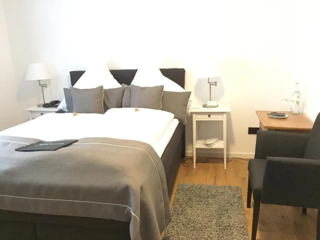 Economy Double room (full double bed)