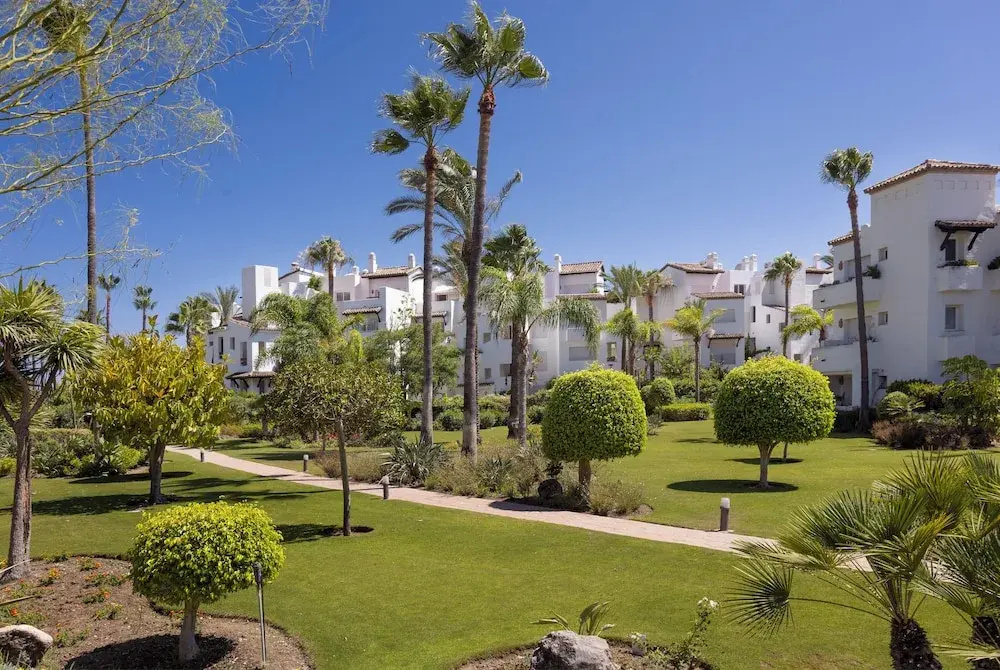 2 Bedroom, 2 Bathroom Penthouse Apartment