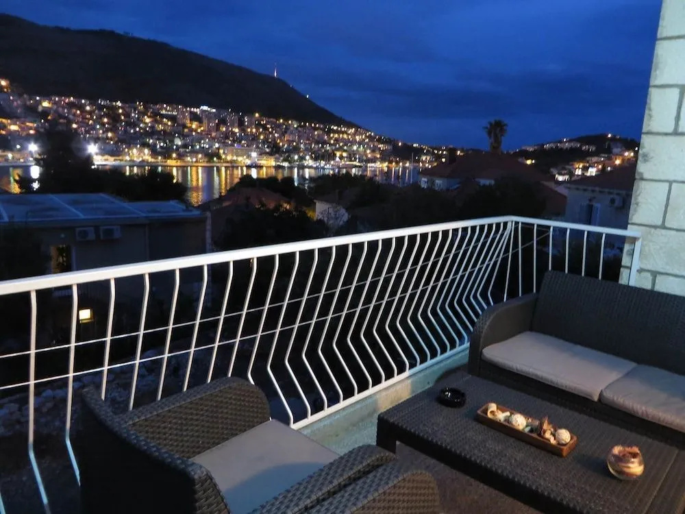 Apartment Bava