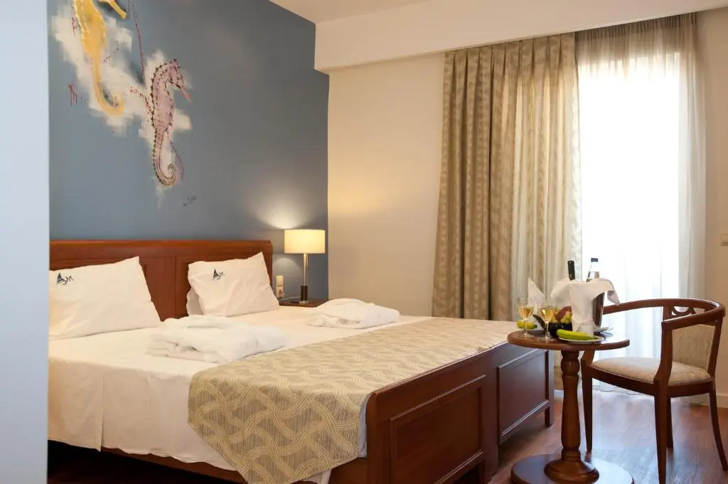 Superior Double room with garden view (full double bed)