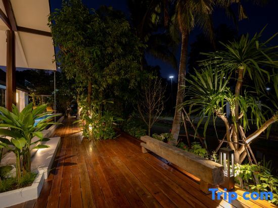 Отель Luxury private pool villa No.8 Chiang Mai, фото 10