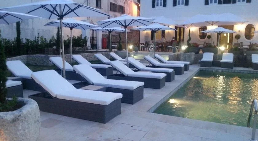 Dolphin Suites Hotel - Général