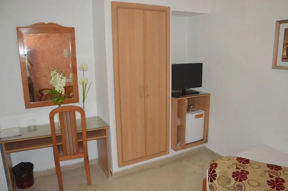 Standard Single room (single bed)
