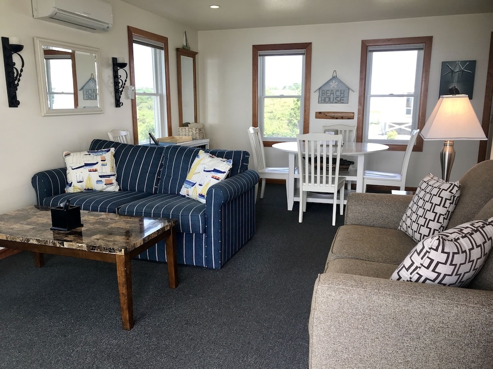 3 Bedrooms Cottage