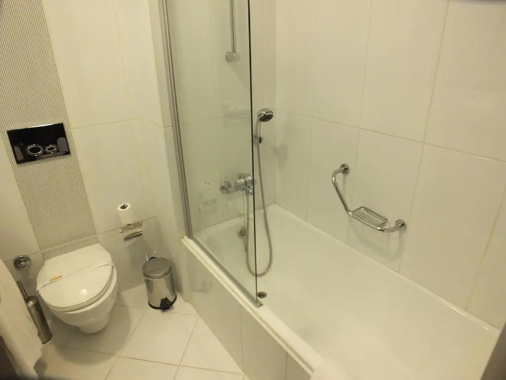 Economy room