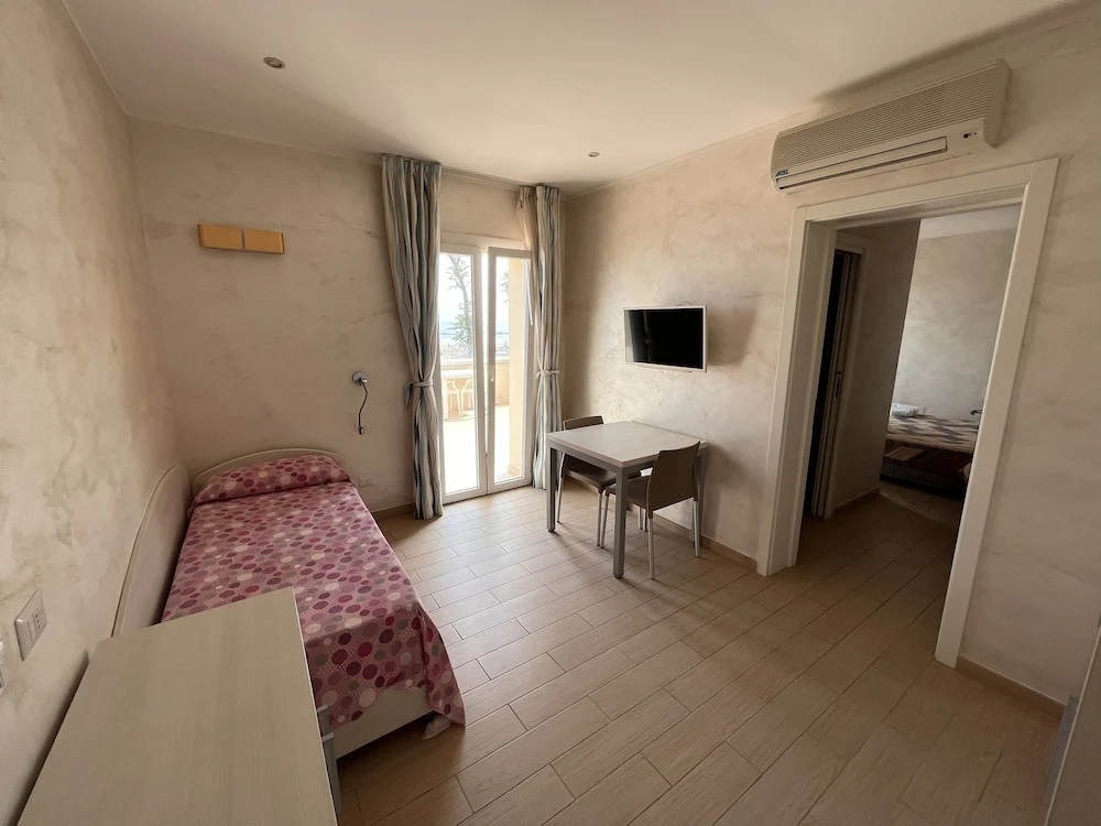 Marina Beach Suite Hotel - Chambres