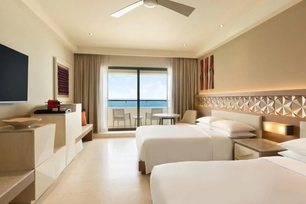 Double room oceanfront (twin beds)