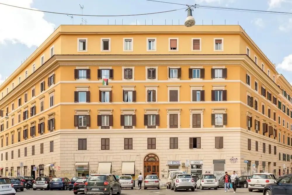 Sanniti's Apartments