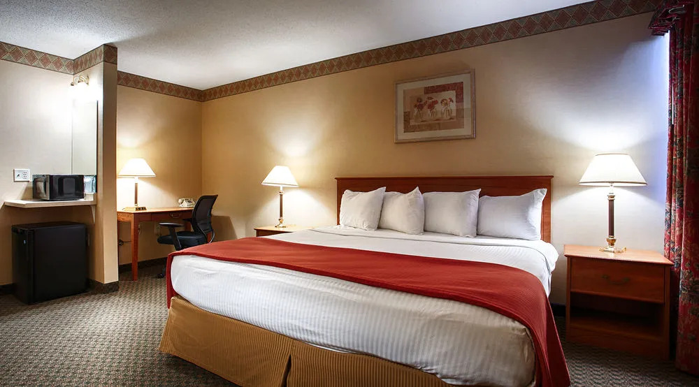 The Falls Inn & Suites / Bigwood Event Center — фото 6