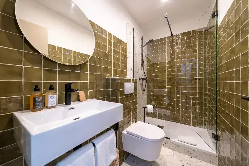 Classic Double room (full double bed)