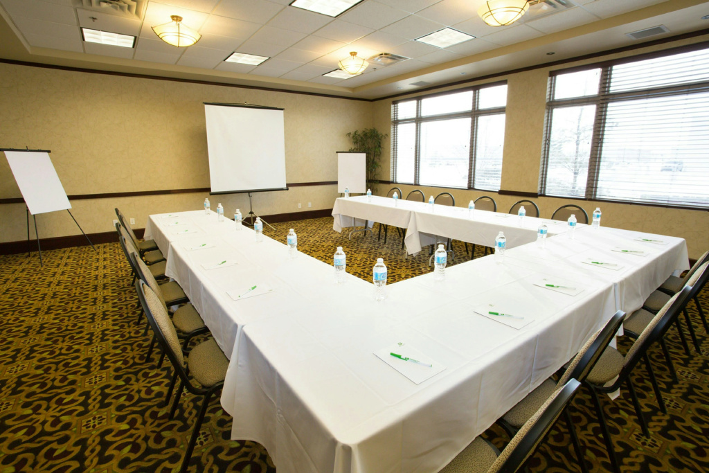 Holiday Inn Hotel & Suites West Edmonton by IHG - Général