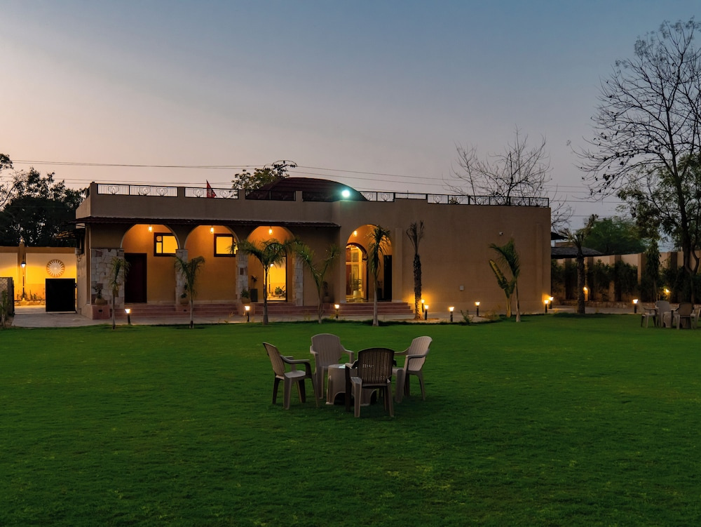 ELIVAAS Tiger Cave Suite with Pvt Pool