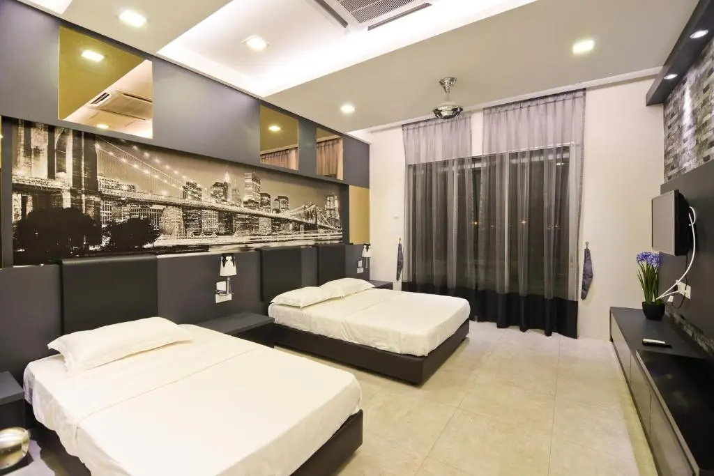 Deluxe Double room with balcony (full double bed)