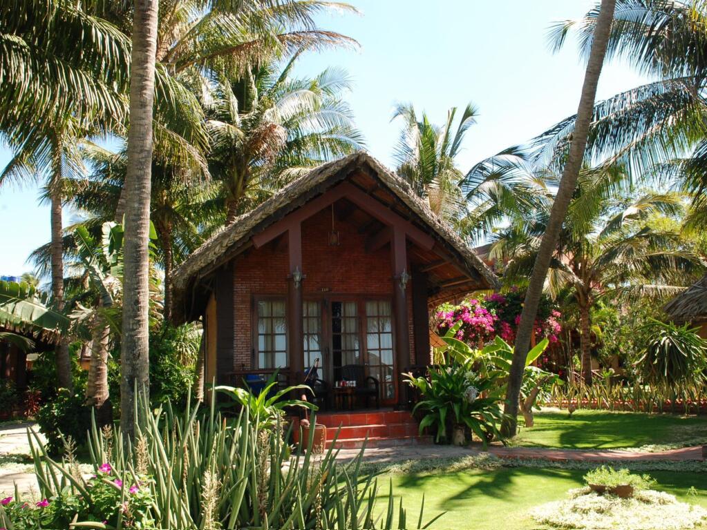 Little Muine Cottages Resort