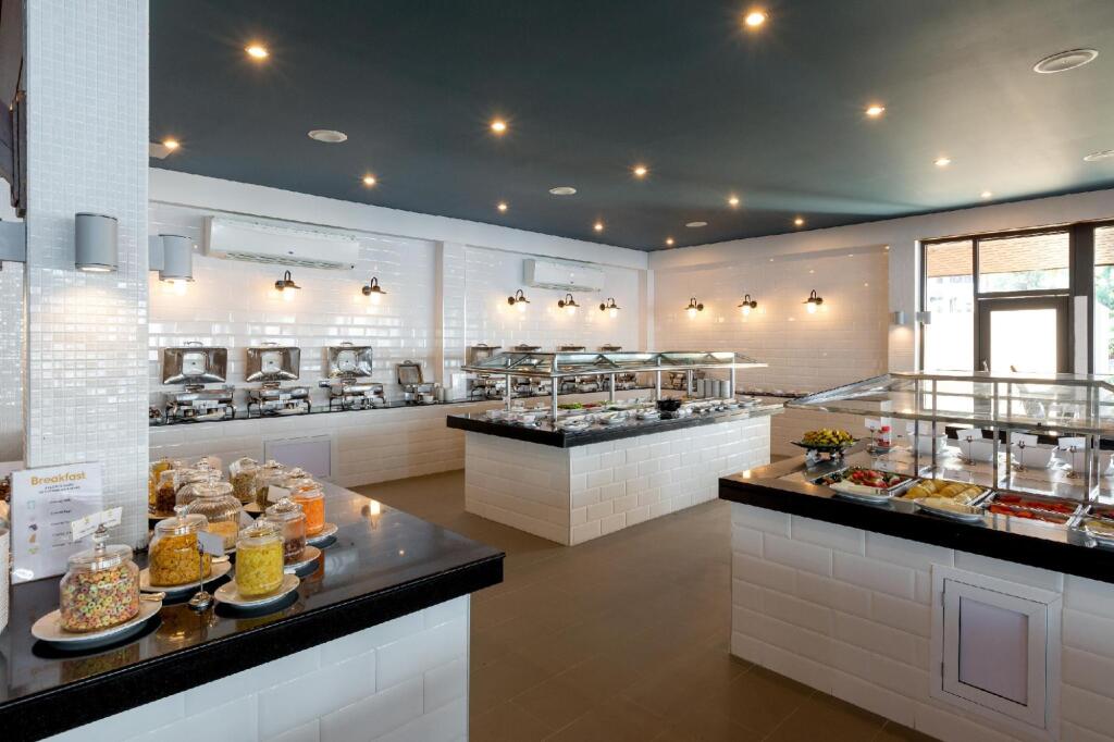 Sunwing Resort & Spa Bangtao Beach